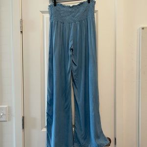 Style Envy Chambray Smocked Wide Leg Pants L NWT